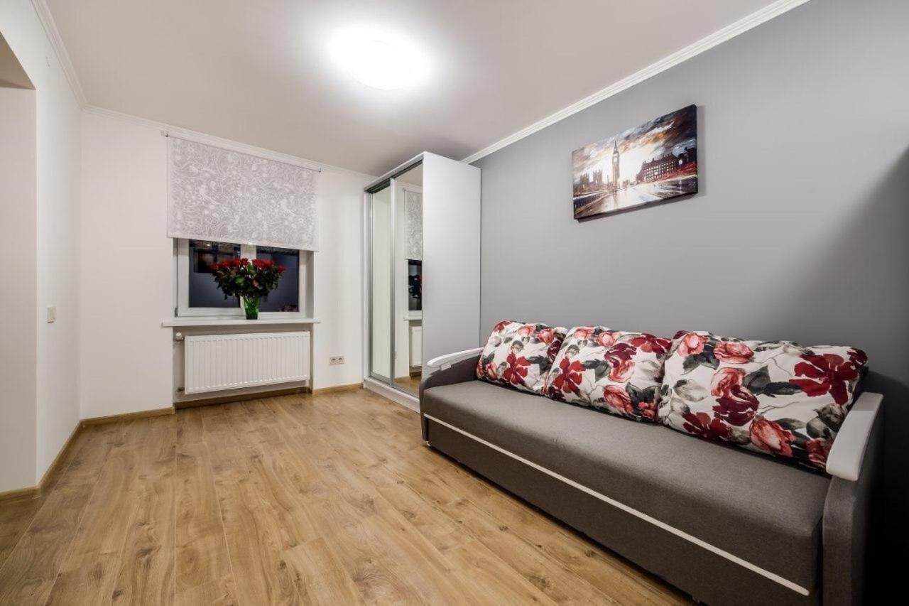 Apartments In Rynok Square 리비프 외부 사진