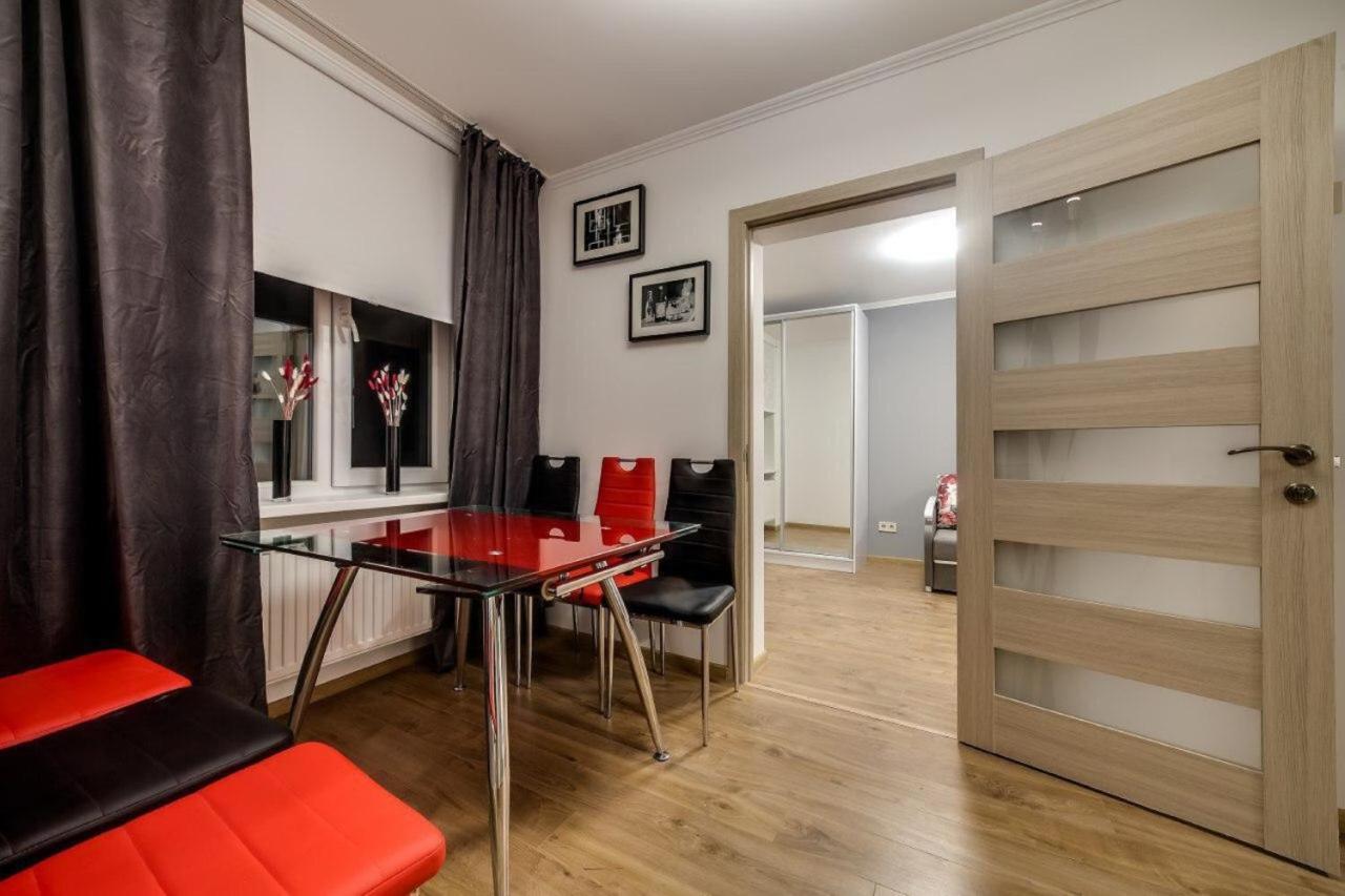Apartments In Rynok Square 리비프 외부 사진