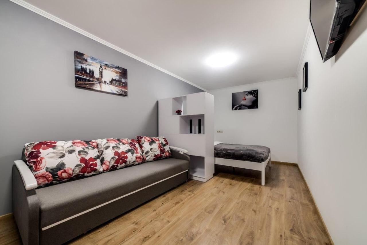Apartments In Rynok Square 리비프 외부 사진