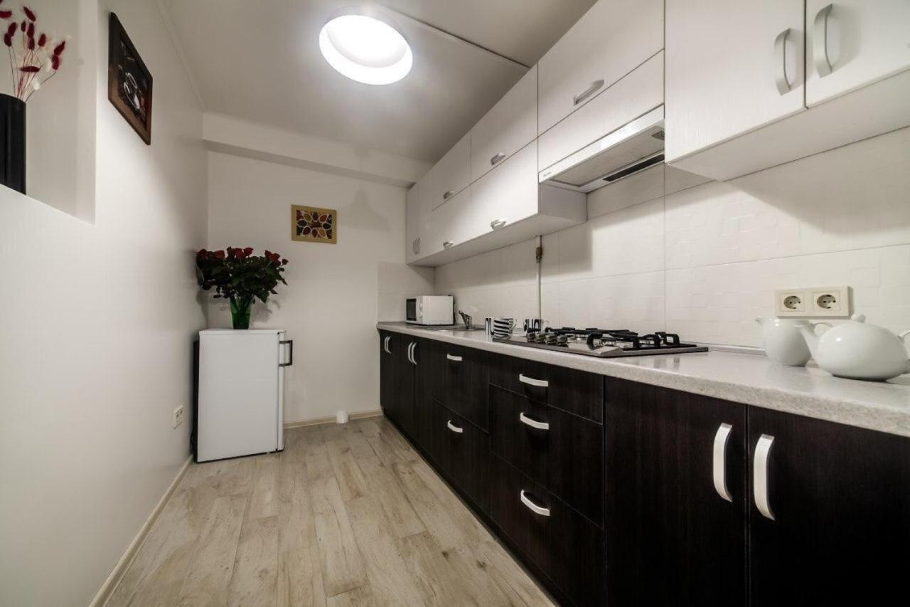 Apartments In Rynok Square 리비프 외부 사진